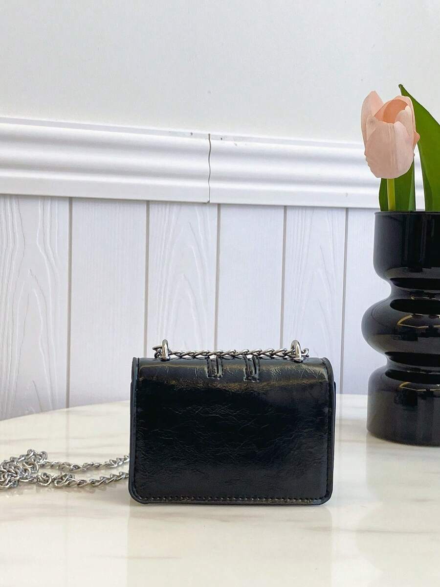 Fashionable Mini Square Crossbody Bag with Bow Decoration and Double Chain, Ideal for Fall and Winter, Lightweight Daily Purse for Students and Women