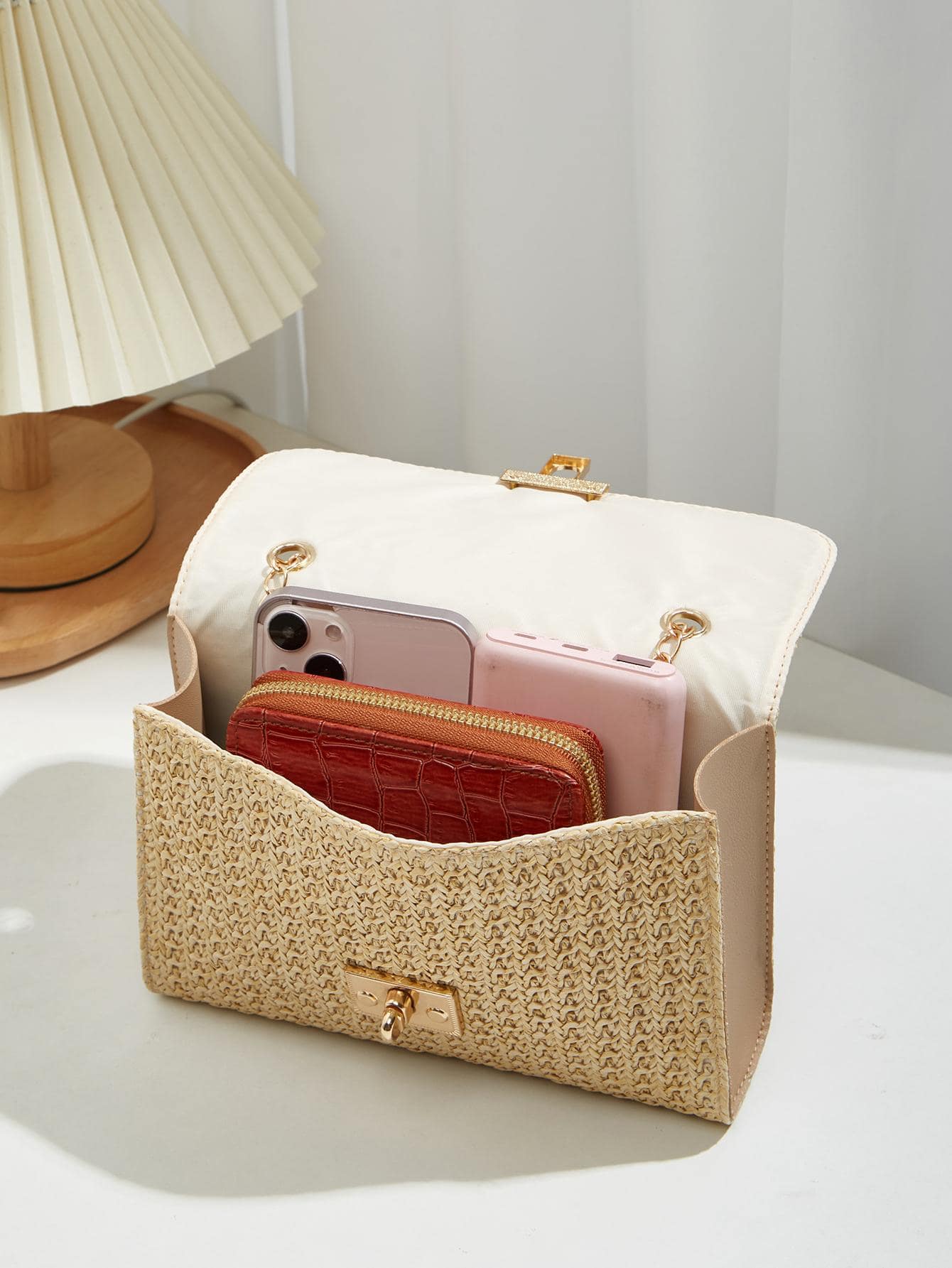 Diamond Pattern Mini Phone Crossbody Bag for Women, Sleek and Stylish Small Shoulder Bag, Ideal for Shopping, Work, Travel or Casual Outings