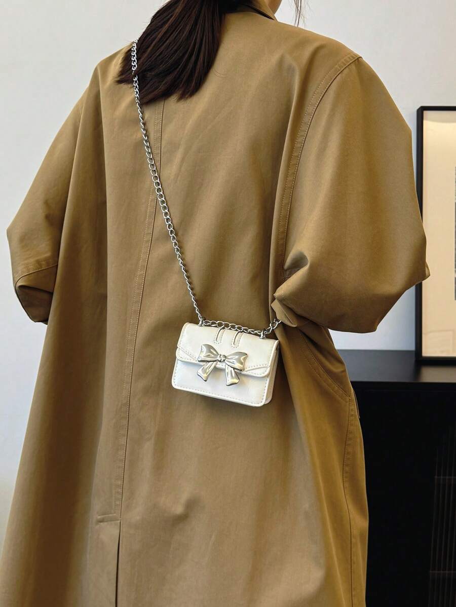 Fashionable Mini Square Crossbody Bag with Bow Decoration and Double Chain, Ideal for Fall and Winter, Lightweight Daily Purse for Students and Women
