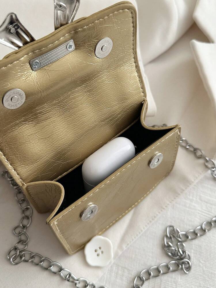 Fashionable Mini Square Crossbody Bag with Bow Decoration and Double Chain, Ideal for Fall and Winter, Lightweight Daily Purse for Students and Women