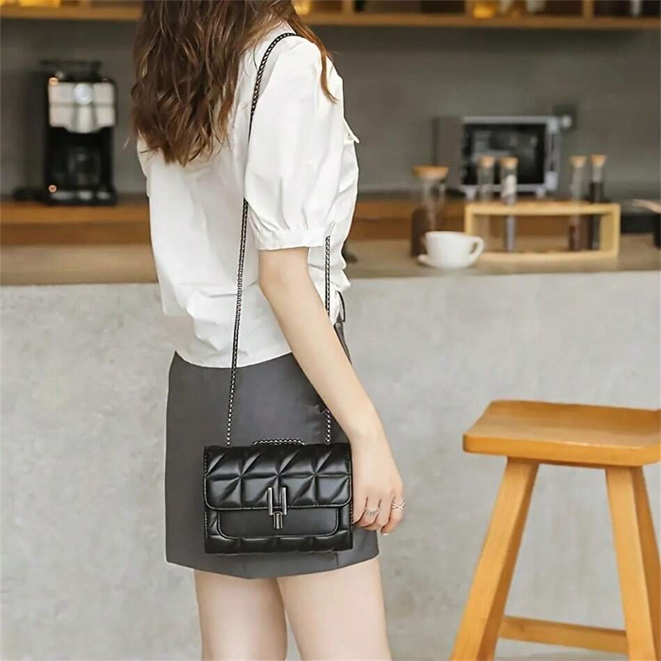 Classic Mini Plaid Crossbody Bag with Flap, Autumn/Winter Shoulder Bag Set for Women, Elegant Handbag and Matching Wallet Gift Combo
