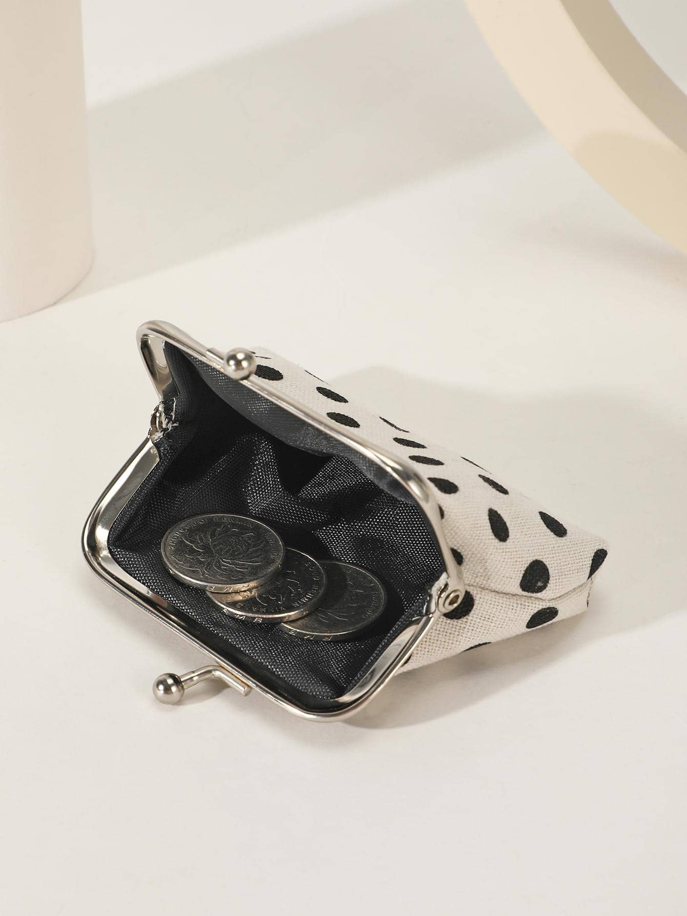 Polka Dot Kiss Lock Coin Purse for Women, Stylish and Versatile Small Wallet, Lightweight Mini Purse for Everyday Use, Great Gift Idea for Ladies and Girls