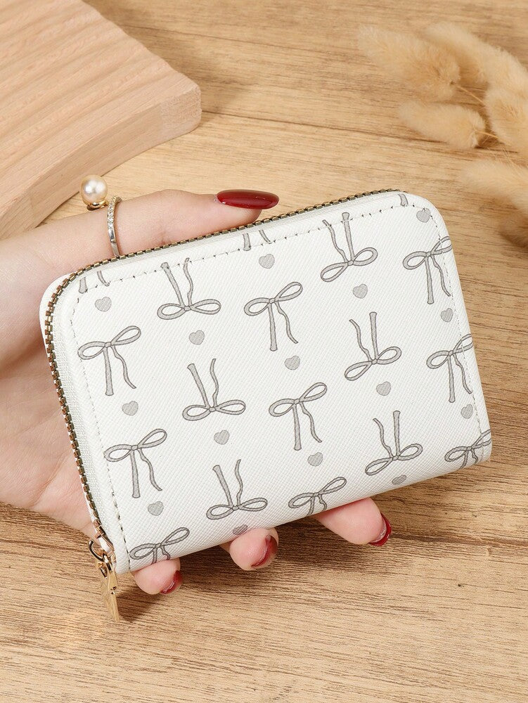 Versatile Love Pattern Coin Wallet and Multi-Card Organizer for Women and Girls, Ideal Birthday or Valentine Gift, Slim Lightweight Purse for School or Office