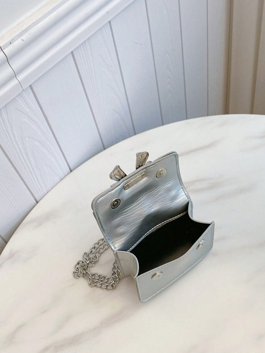 Fashionable Mini Square Crossbody Bag with Bow Decoration and Double Chain, Ideal for Fall and Winter, Lightweight Daily Purse for Students and Women
